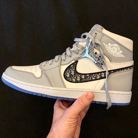 where to buy jordan 1 dior